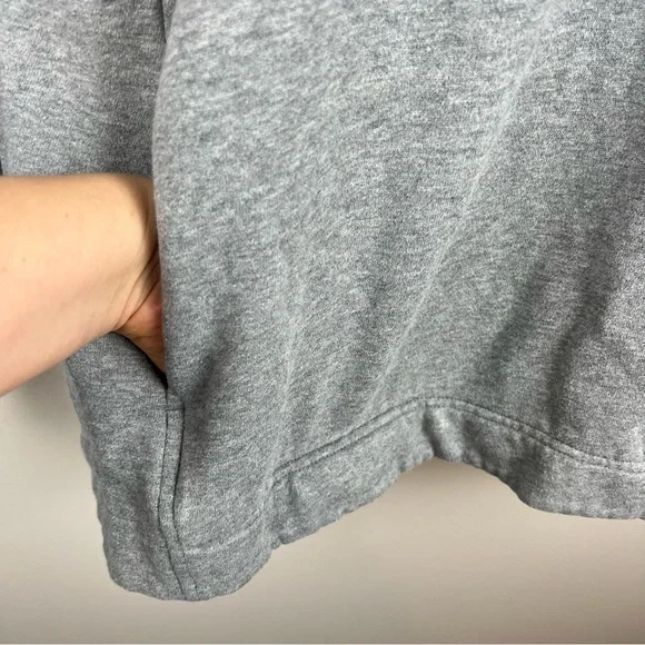 Lululemon Wind Down Pullover Hoodie Sweatshirt Womens Size 8 Gray Athletic Comfy - Picture 9 of 10